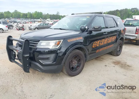 2016 Ford Police Interceptor z USA, uszkodzony, nr VIN 1FM5K8AR3GGC73183